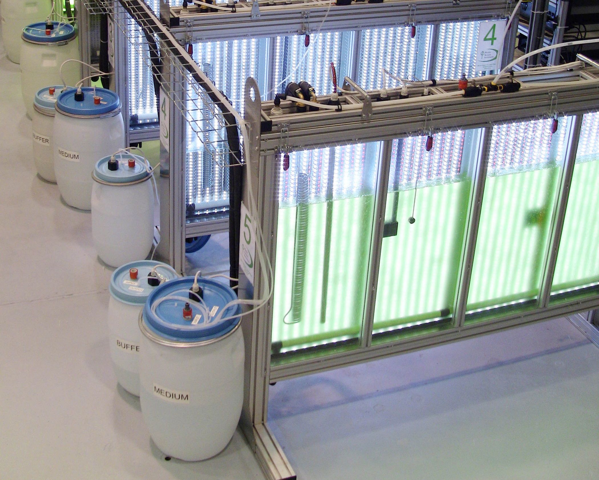 Large-Scale Photobioreactors thumbnail 4
