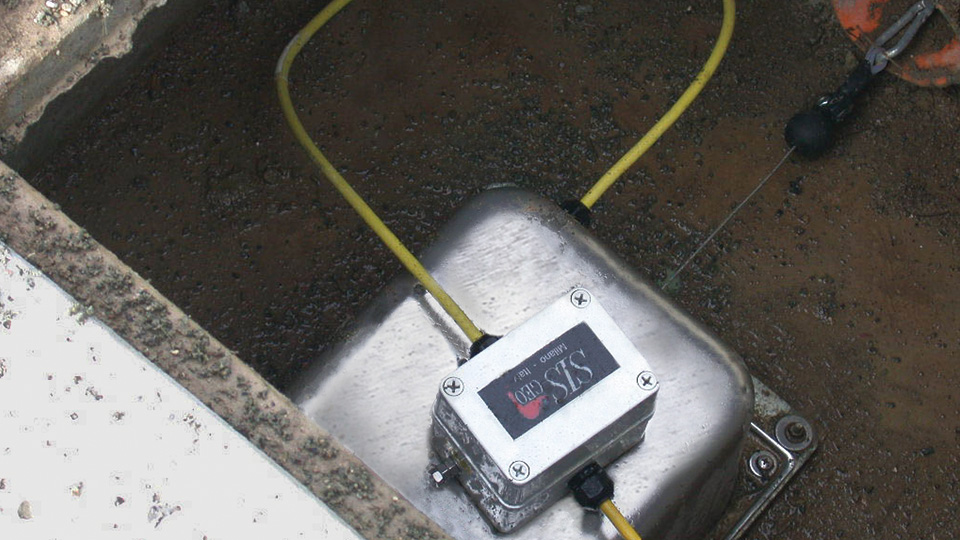 Wire Crackmeters — image 4
